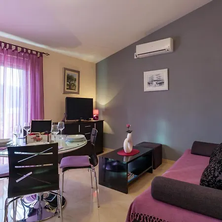 Πανσιόν New! Complex In 3*