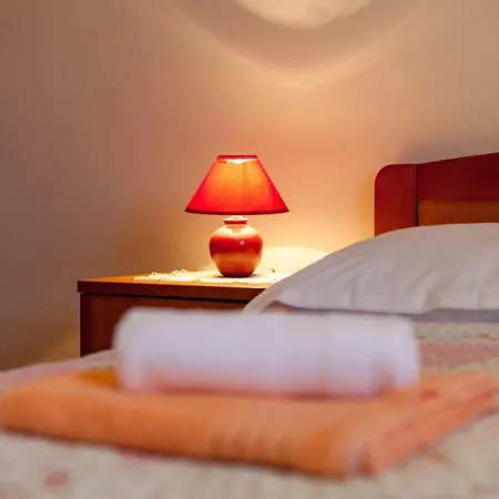 בית הארחה New! Complex In מרינה