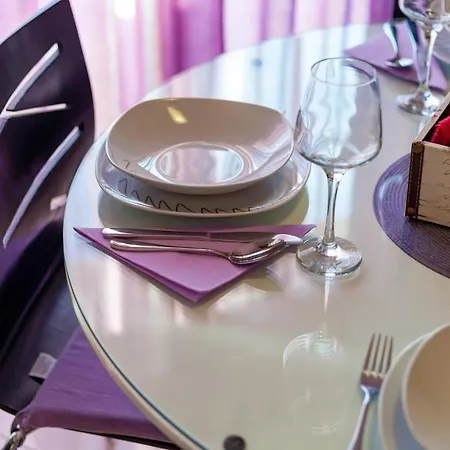 Pensionat New! Complex In Marina