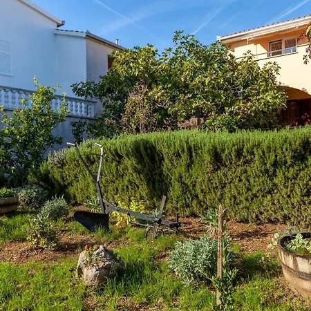 בית הארחה New! Complex In מרינה