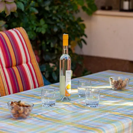 New! Complex In בית הארחה