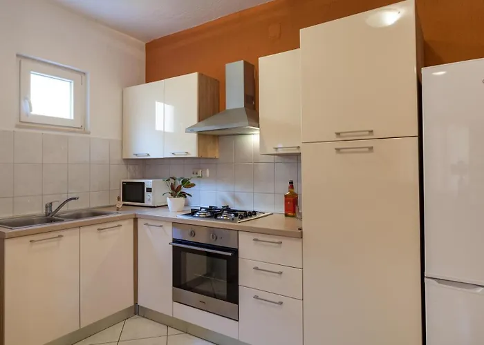 New! Complex In 3* Marina