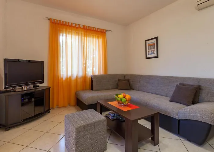 New! Complex In Vendégház